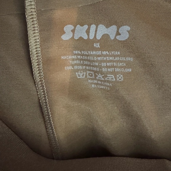 NWOT SKIMS - Picture 3 of 3